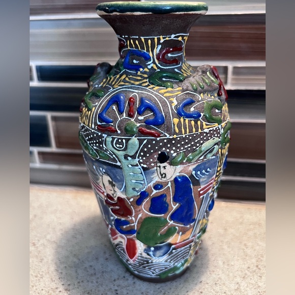 Antique Japanese Satsuma Moriage Enamel Hand Painted Vase estm late 1800s - Picture 4 of 10